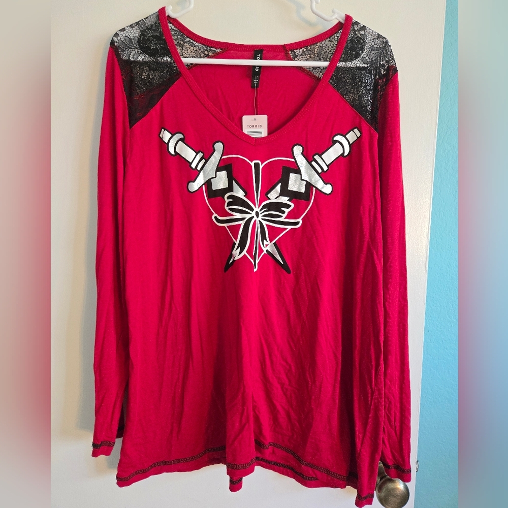 Torrid Red Heart Dagger Shirt Size 1